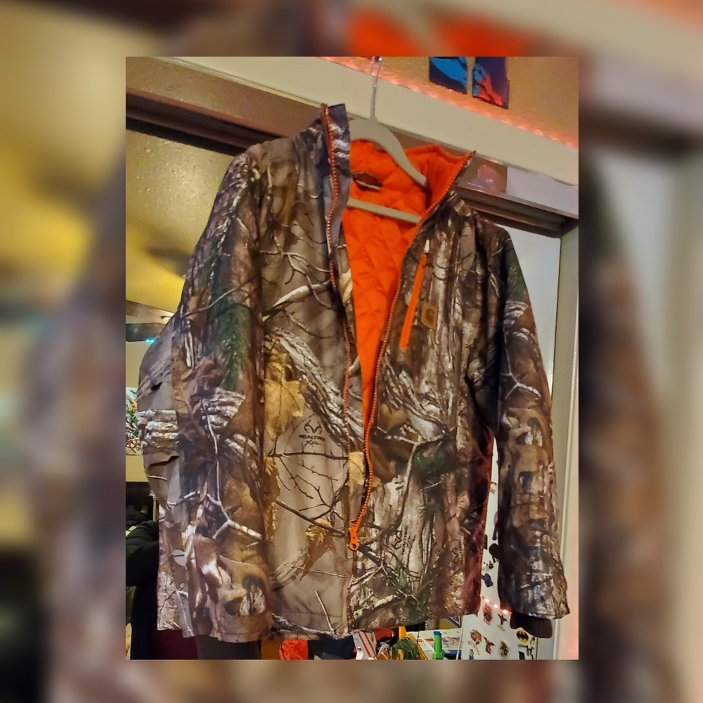 Boys carhartt realtree camo jacket